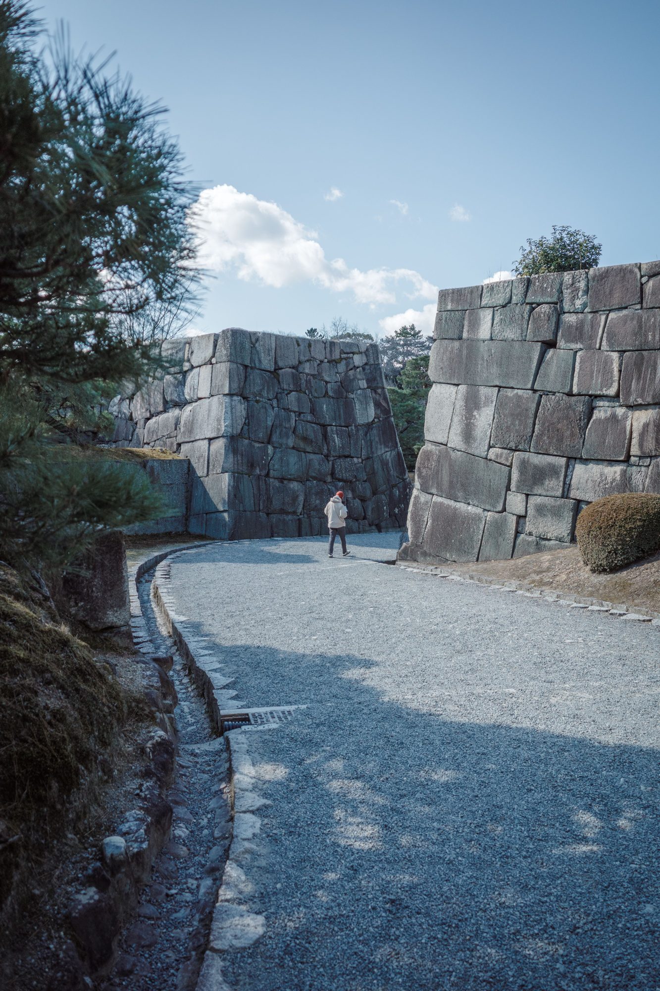 Azuchi Castle Ruins: Oda Nobunaga’s Vanished Fortress on Lake Biwa