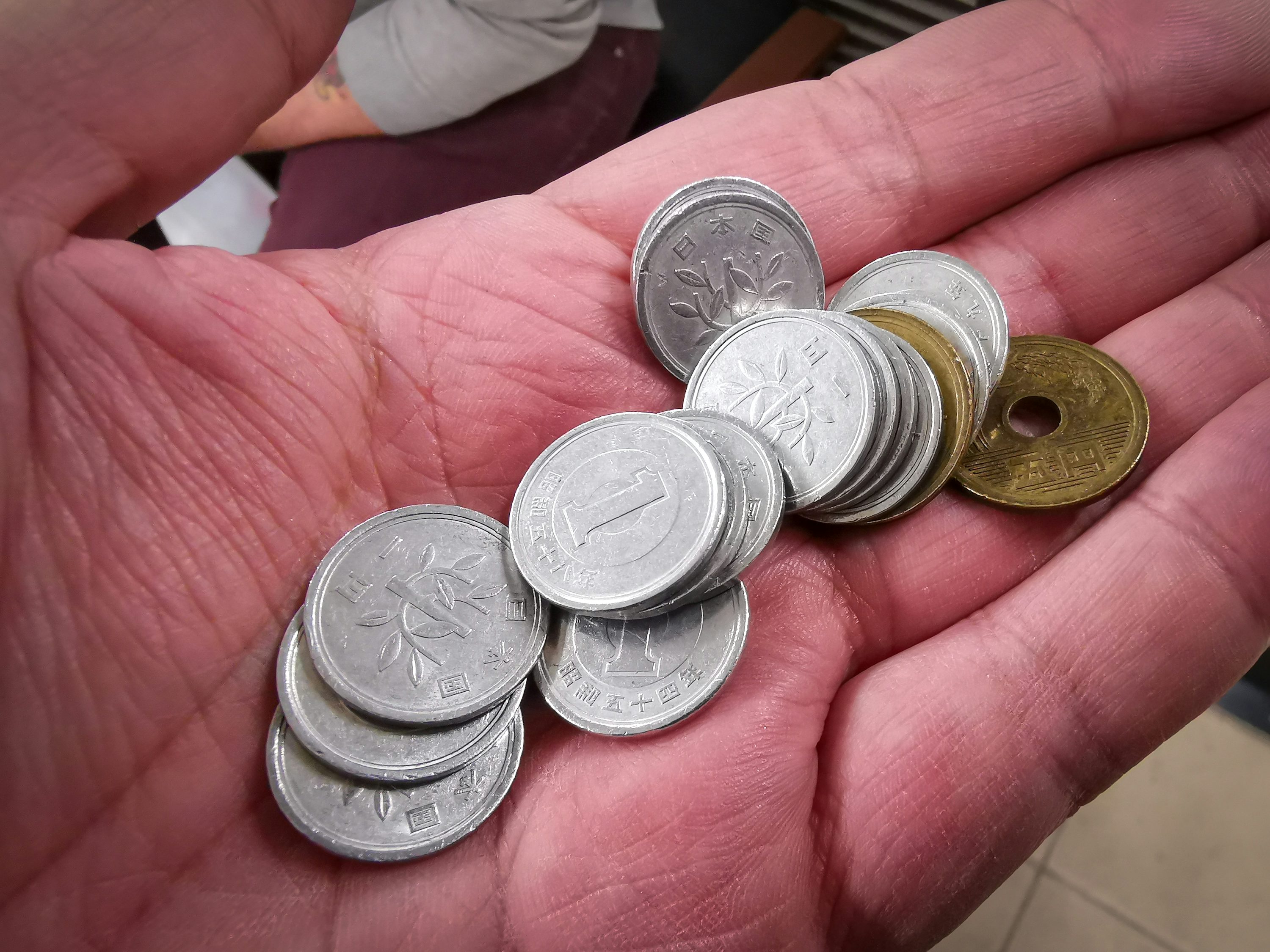 Currency Exchange & ATMs in Japan: The 2026 Guide